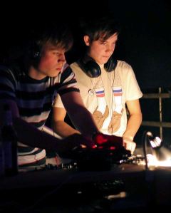 DJs Julian & Robin